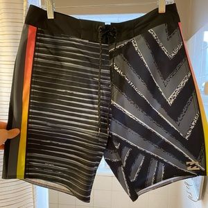 Billabong Airlite boardshorts men’s 31